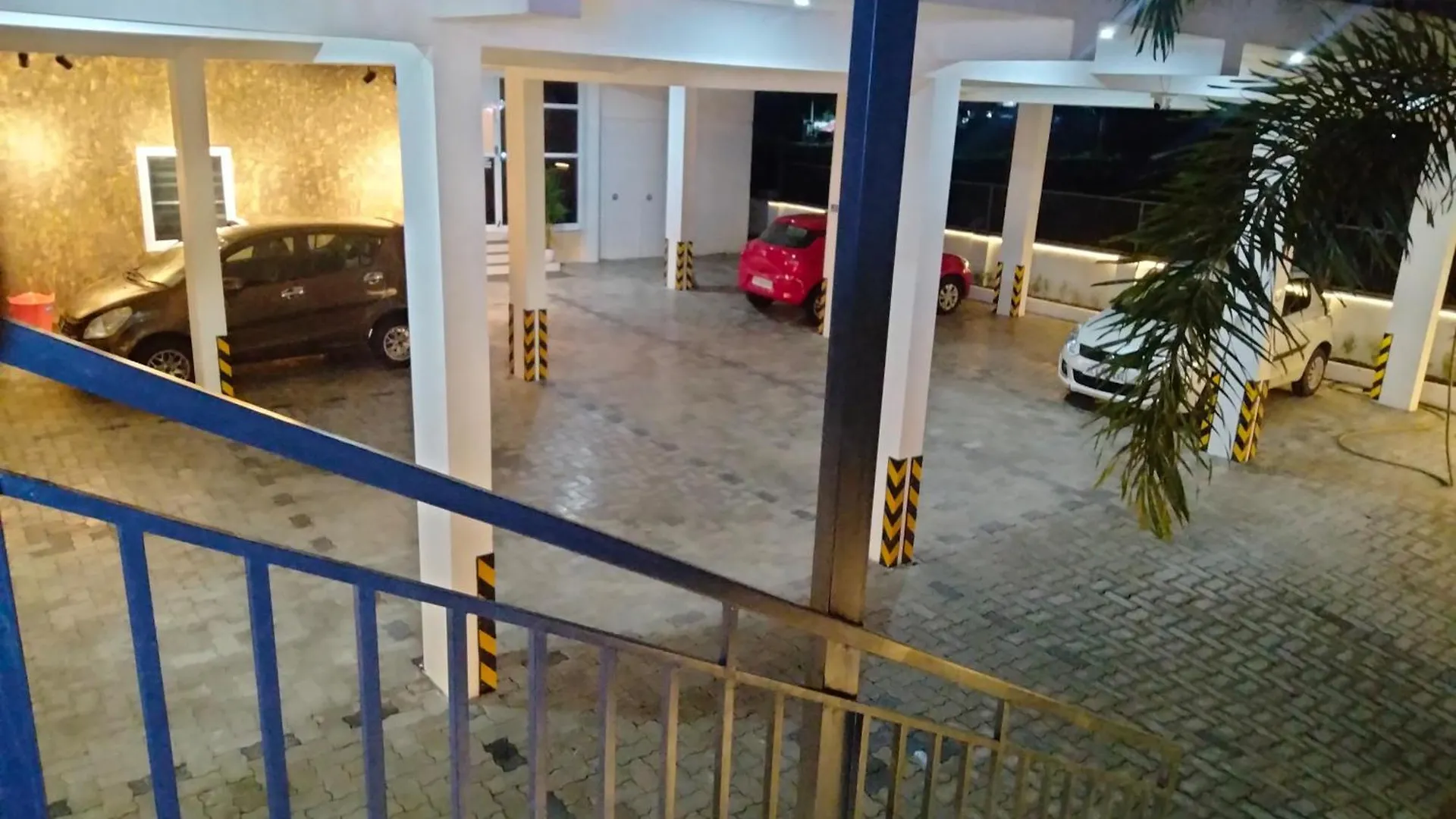 The Mountmist Apartment Kochi 0*,  India