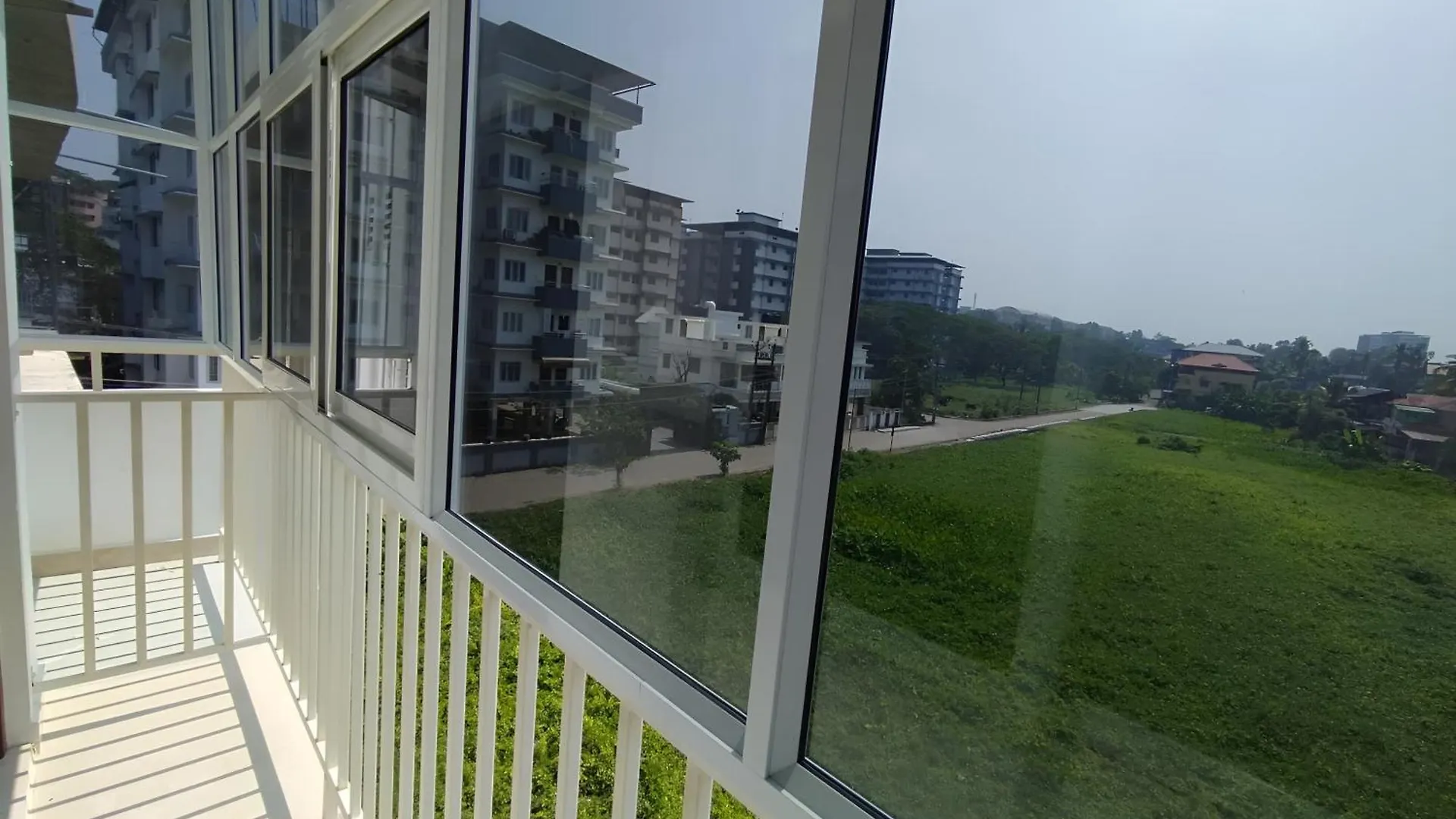 The Mountmist Apartment Kochi Ινδία